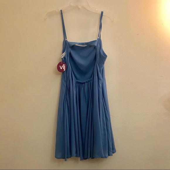 Open-back rayon mini dress - Picture 3 of 9